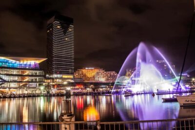 Sydney: Vivid Festival of Light Harbor Cruise with Dinner - King Street Wharf 6 and the right ship: where you actually start