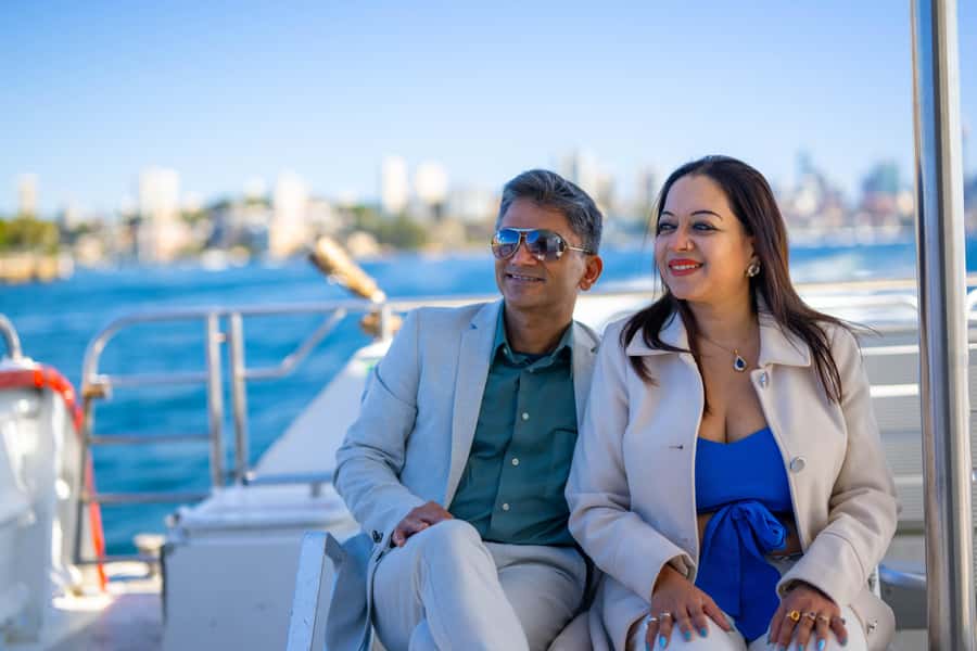 Sydney: Whale Watching & Hop On Hop Off Cruise Package - Day Two Hop-On Hop-Off: Picking Up to 6 Harbour Precincts