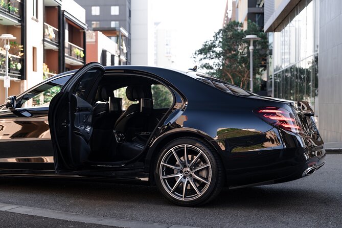 Sydney's Best Airport Arrival Transfers - Airport to CBD - Drop-off in Sydney CBD: request-based and one-way