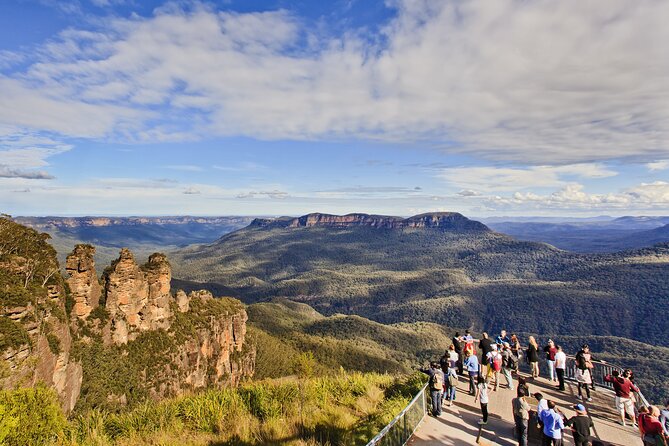 Ultimate All Inclusive Blue Mountains with Scenic World Tour - Glenbrook, Elysian Rock, and Echo Point: the quick-hit viewpoints you actually need