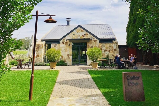 Waves Waterfalls and Wineries Full-Day Southern Highlands Private Tour - Georgian-Era Towns, Winery Lunch, and How Wine Stops Actually Work
